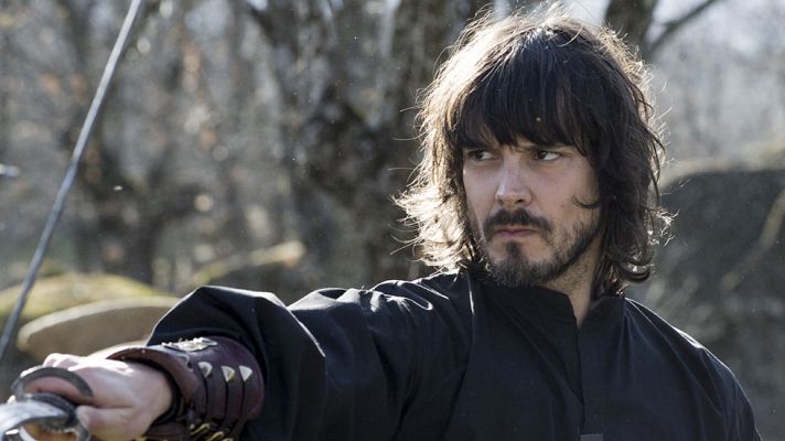 Telediario 1 - Águila Roja se despide hasta después del verano con la llegada de un misterioso personaje