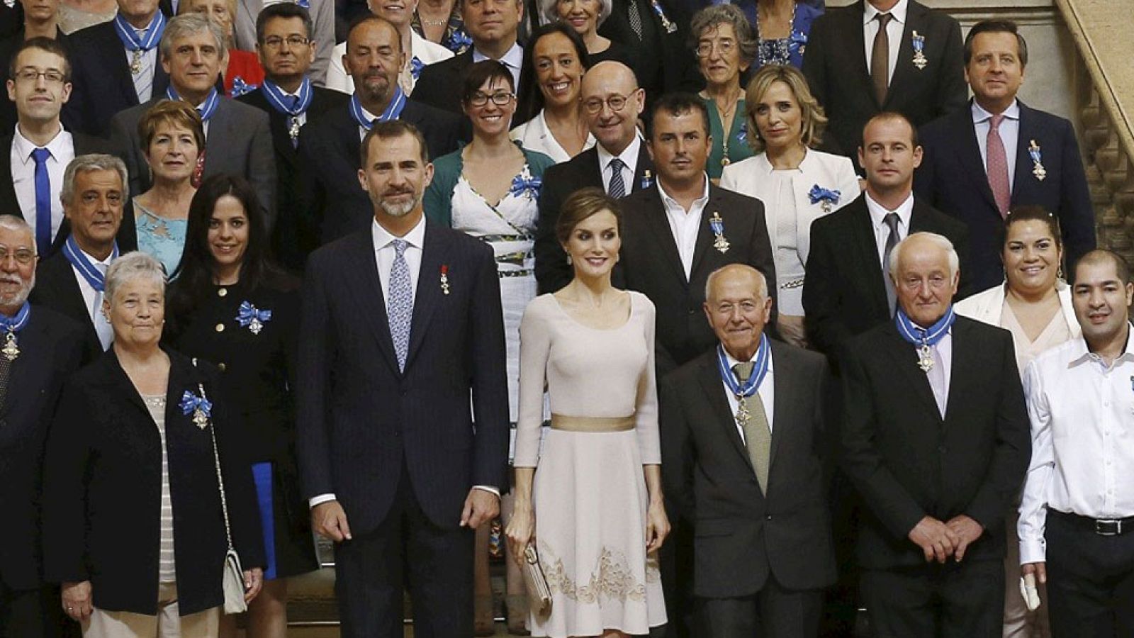 Telediario 1 en cuatro minutos - 19/06/15