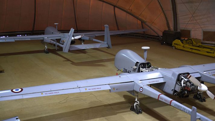 Telediario 1 - Aumenta el uso de drones para revisar grandes infraestructuras, vigilar los bosques o evitar incendios