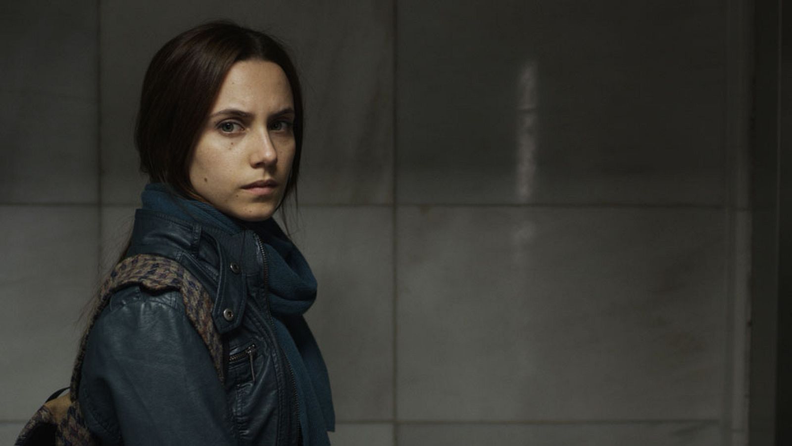 Aura Garrido, Maxi Iglesias y Luis Fernández te presentan 'Asesinos inocentes' | Ver