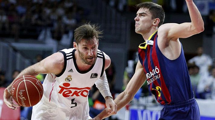 Telediario 1 - El Madrid toma la delantera en la final de la ACB ante el Barça (78-72)