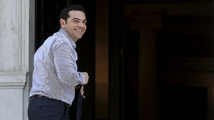 Telediario 1 - Tsipras reúne a su equipo ante la cumbre europea del lunes