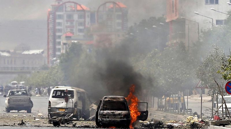 Los talibanes reivindican el ataque al Parlamento afgano