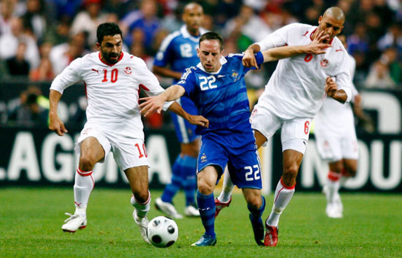 Abuchean 'La Marsellesa' en el Francia-túnez | Ver