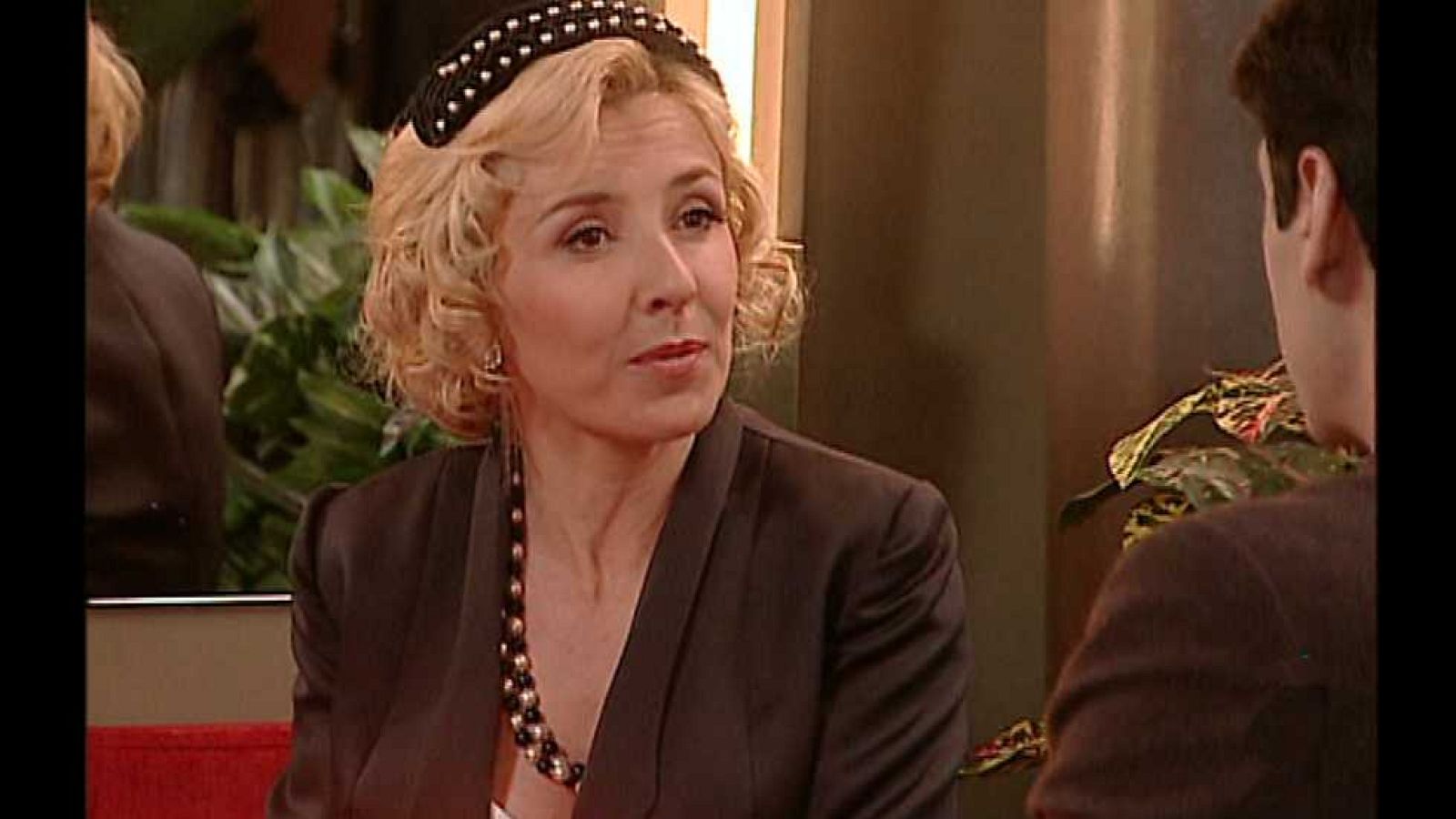 Amar en tiempos revueltos - T5 - Capítulo 145 - ver ahora