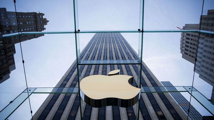 Telediario 1 - Apple pagará a los artistas durante el periodo de prueba de su nuevo servicio de música