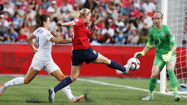  - Campeonato del Mundo Femenino. 1/8 final: Noruega-Inglaterra