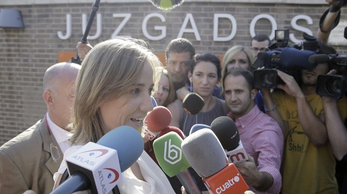 Informativo 24h - Tania Sánchez defiende que no cometió irregularidad en la concesión de contratos a su hermano