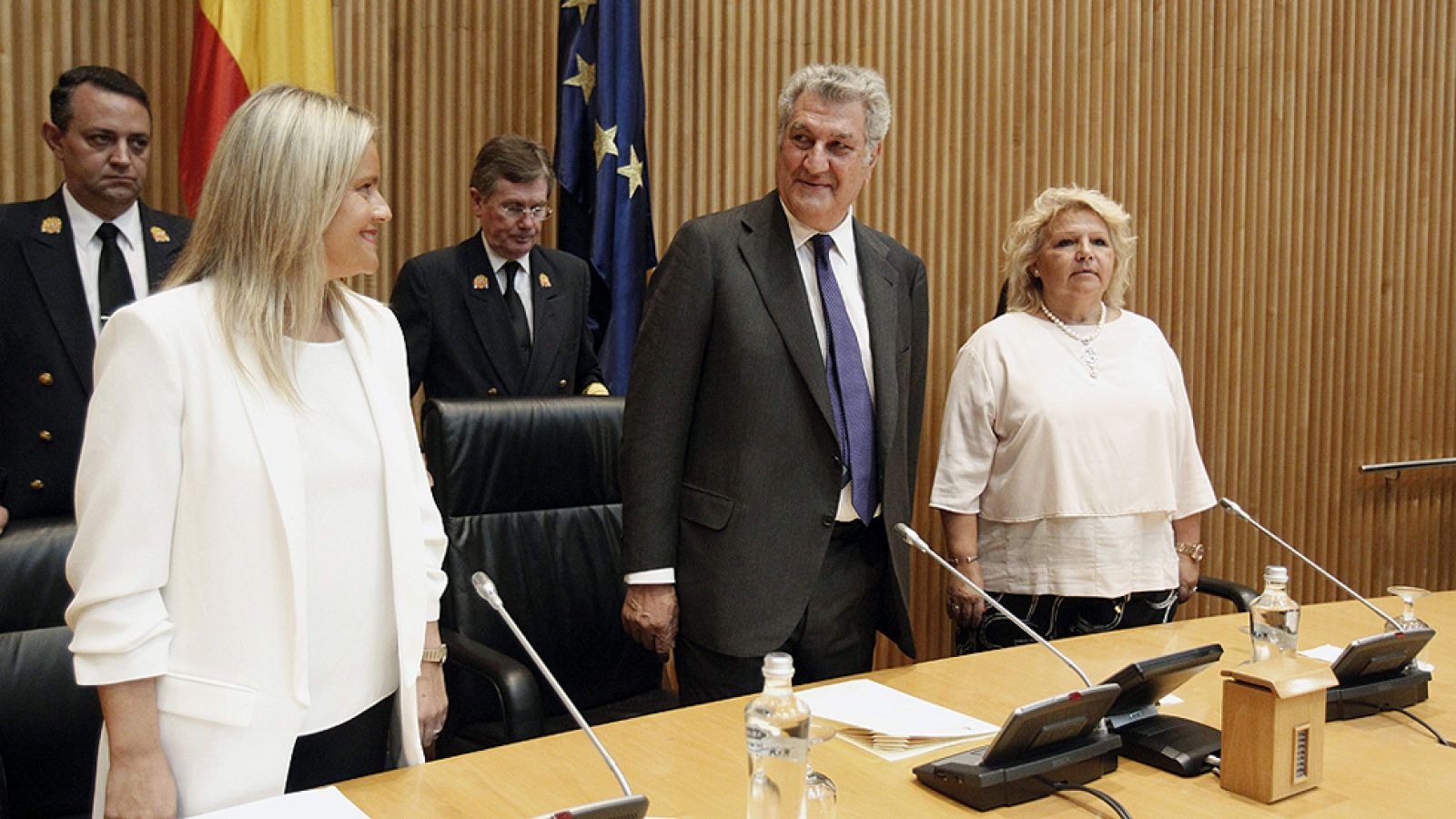 Gobierno y oposición rinden homenaje a las víctimas del terrorismo