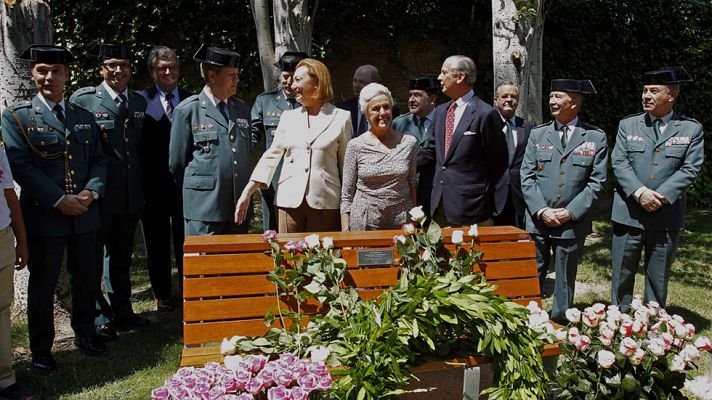 Telediario 1 - Familiares de Publio Cordón le rinden homenaje