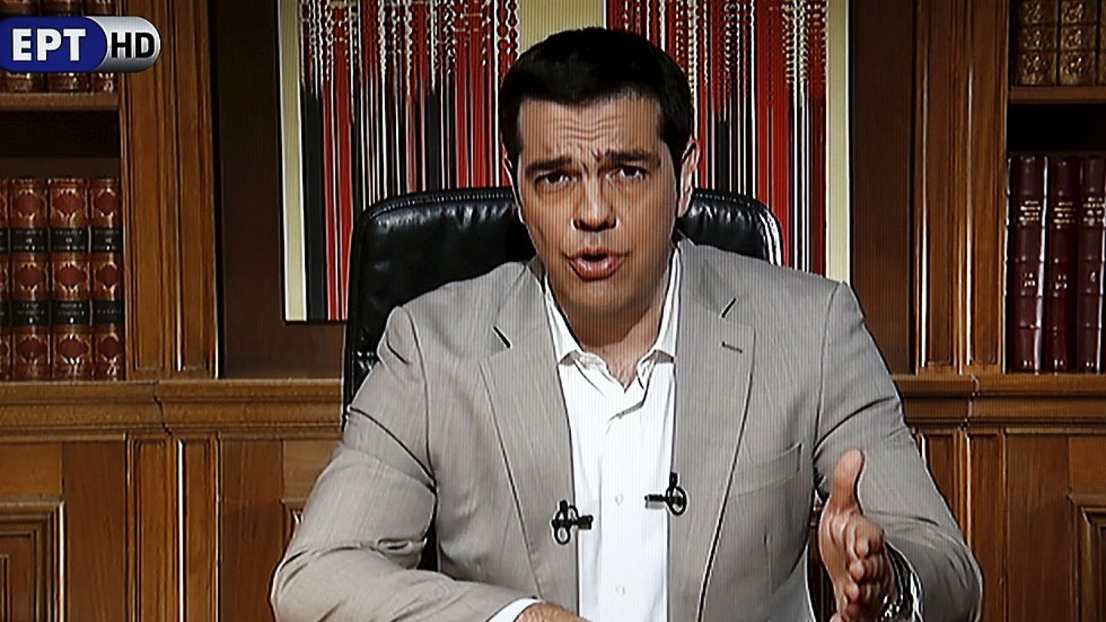 Tsipras anuncia el cierre temporal de los bancos griegos y medidas de control de capitales - Informativo 24h | Ver