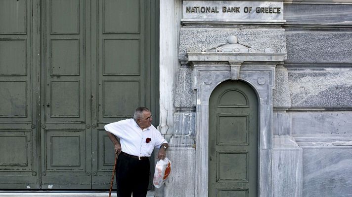 Telediario 1 - El futuro del euro no corre peligro, según los economistas