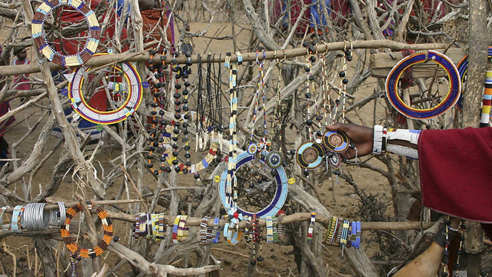 Documenta2 - Las tribus olvidadas de Angola - ver ahora