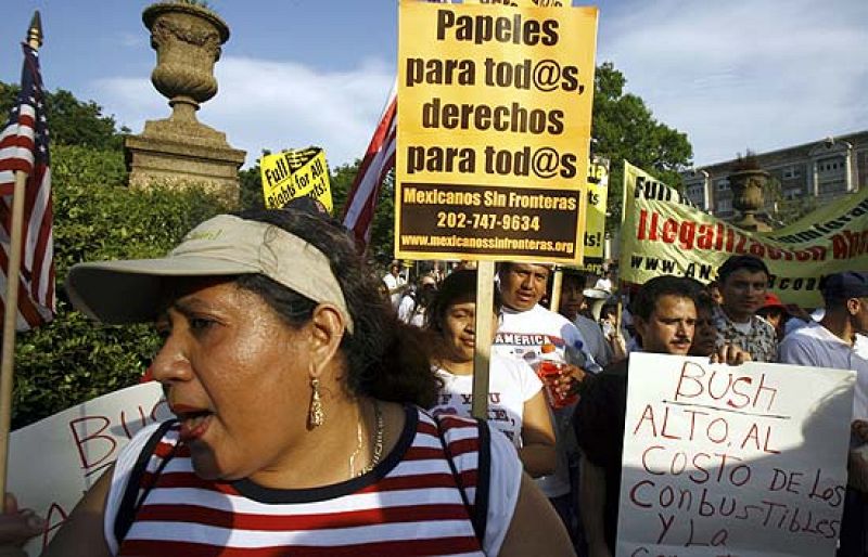 Informe semanal - Inmigrantes USA: al margen de la ley