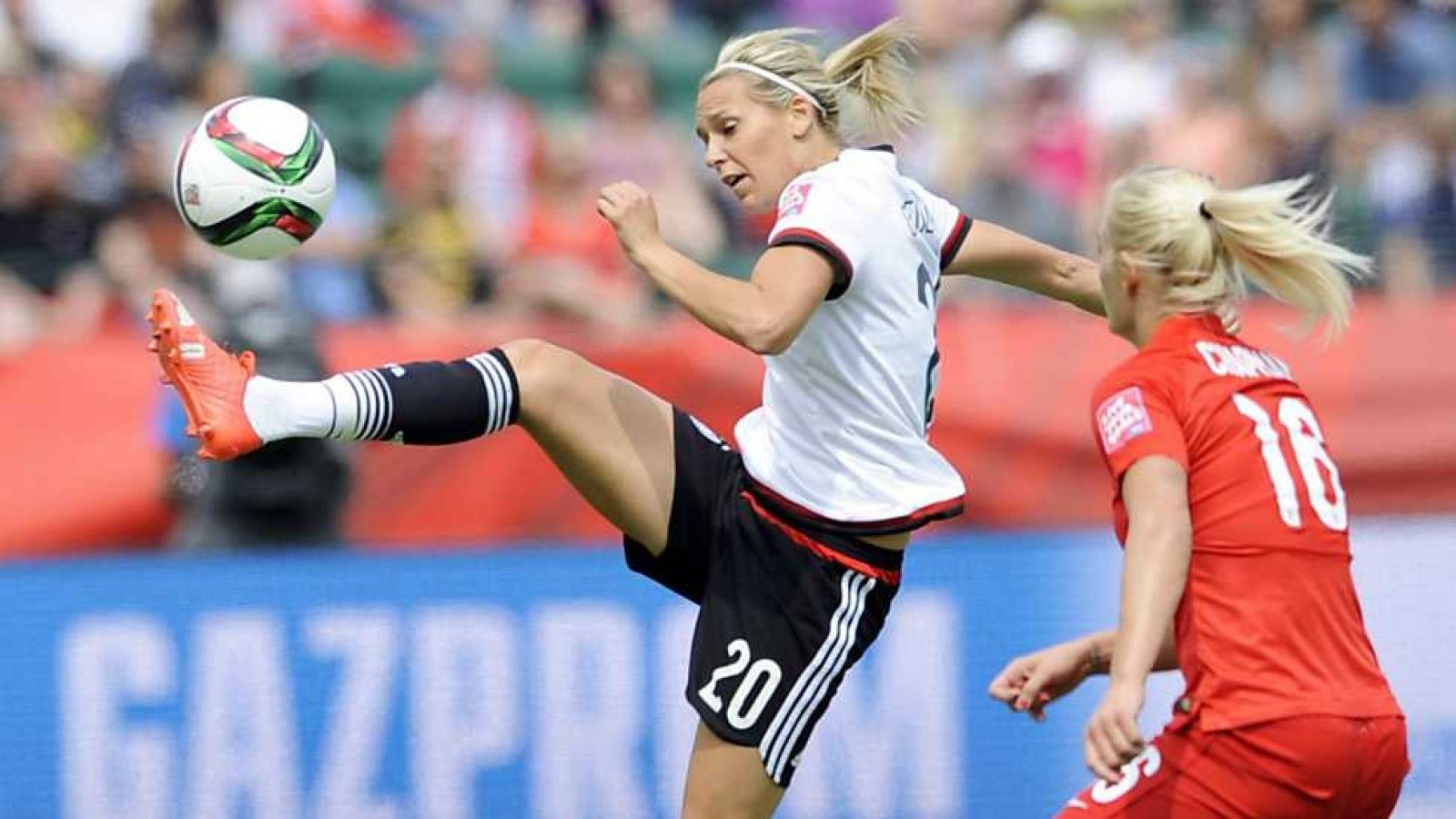 Fútbol - Campeonato del Mundo Femenino. 3º y 4º puesto: Alemania-Inglaterra (1)  - ver ahora