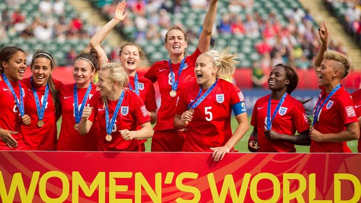 Telediario 1 - Inglaterra se lleva el bronce del Mundial de Canadá