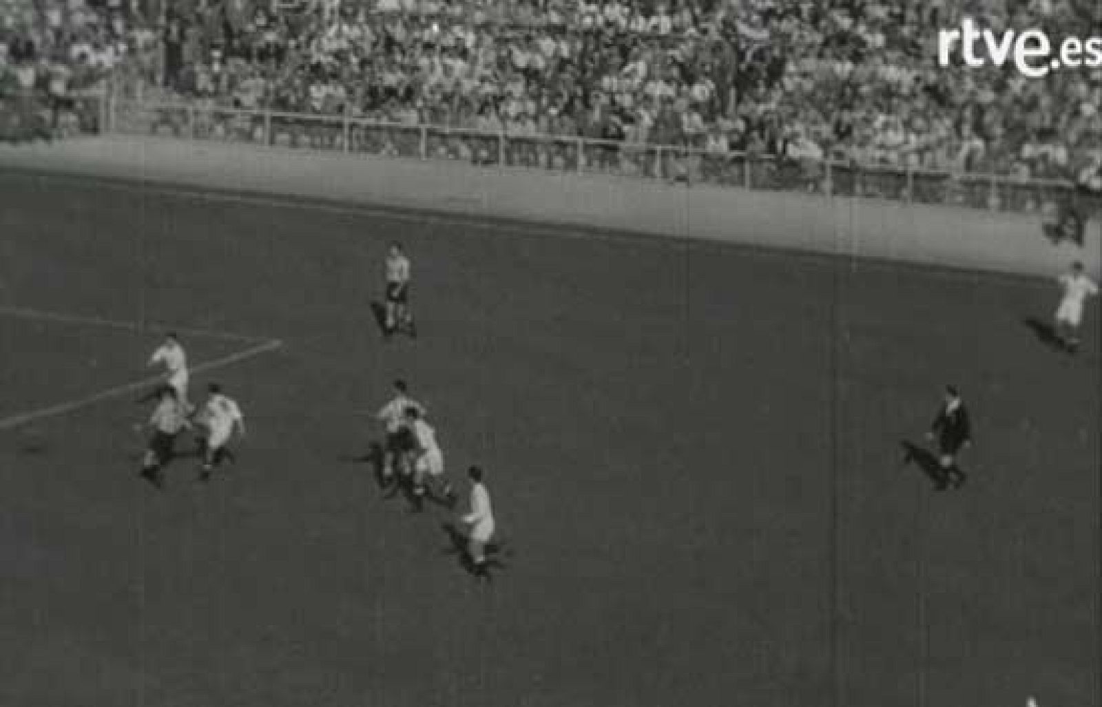 El álbum de TVE: Madrid-Atlético de la temporada 1948-49 - Deportes en el Archivo de RTVE | Ver