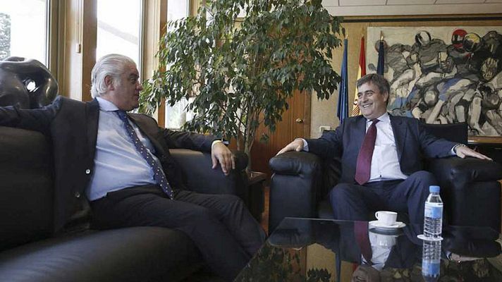 Telediario 1 - Cardenal recibe a Fernández-Ladreda para "devolver la normalidad al tenis"