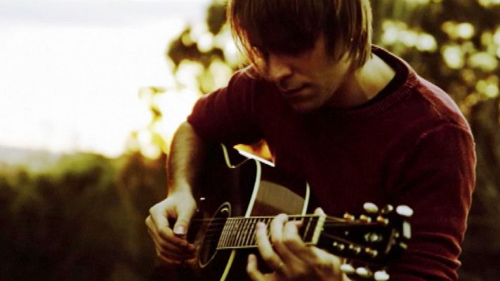 Telediario 1 - Un joven músico de Zaragoza, fenómeno en Internet por una versión de Michael Jackson