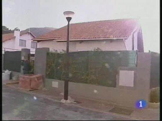  - Apuñala a su esposa y a su bebé