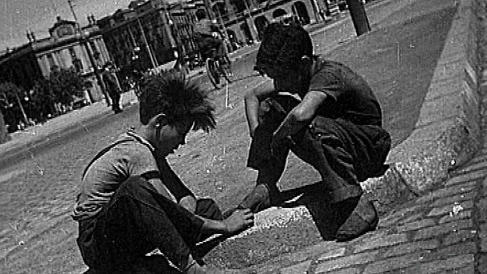 Los años del NO-DO - (1945) Tiempos de hambre - Ver ahora