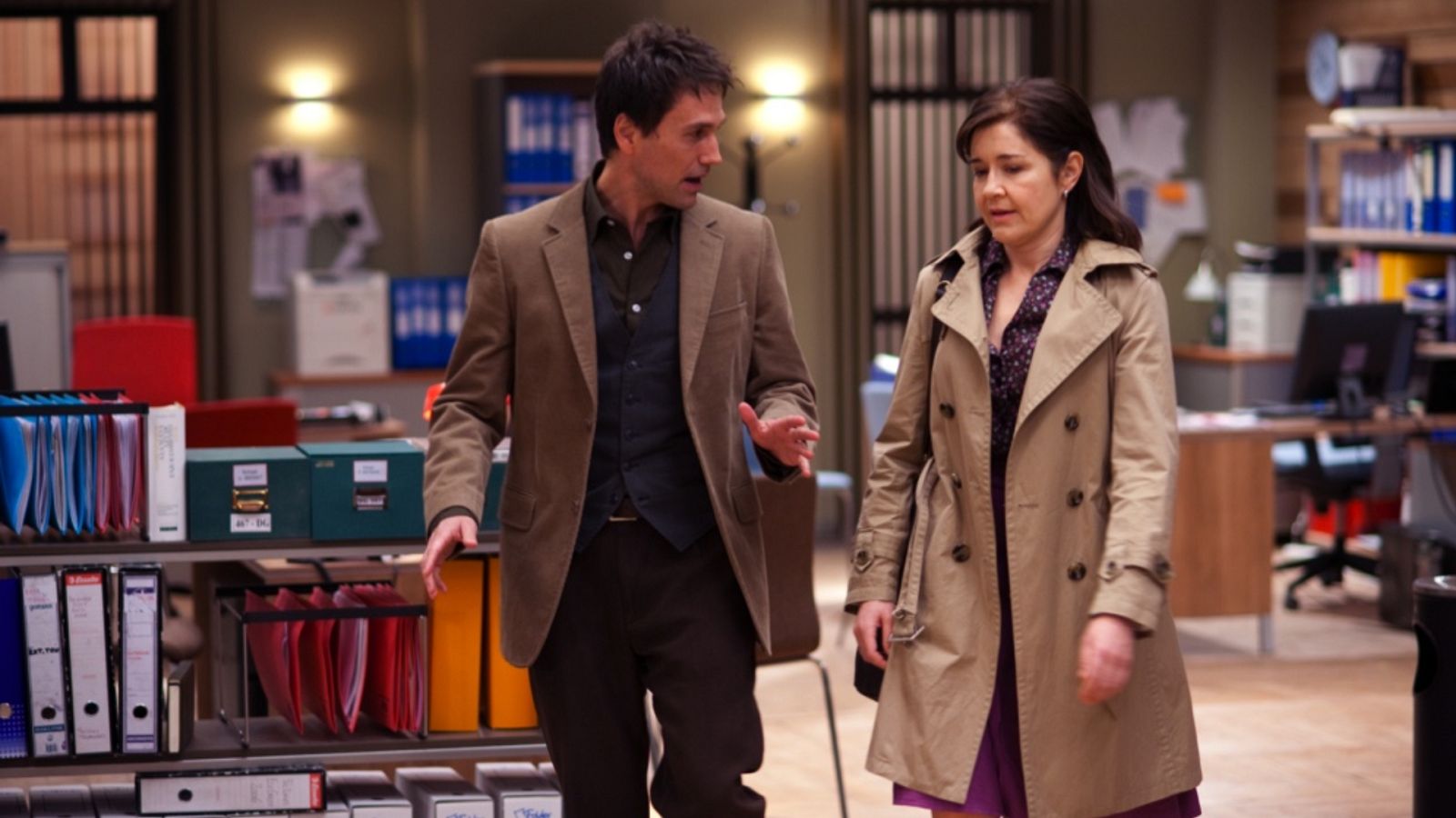 Los misterios de Laura - Temporada 1 - Episodio 2: El misterio del vecindario perfecto - Ver ahora