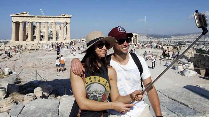 Telediario 1 - La patronal griega teme una subida del IVA en los hoteles