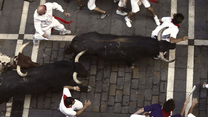 San Fermín - Tercer encierro con toros de Victoriano del Río