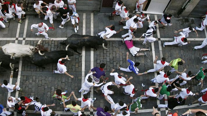San Fermín - El tercer encierro de San Fermín visto desde el aire