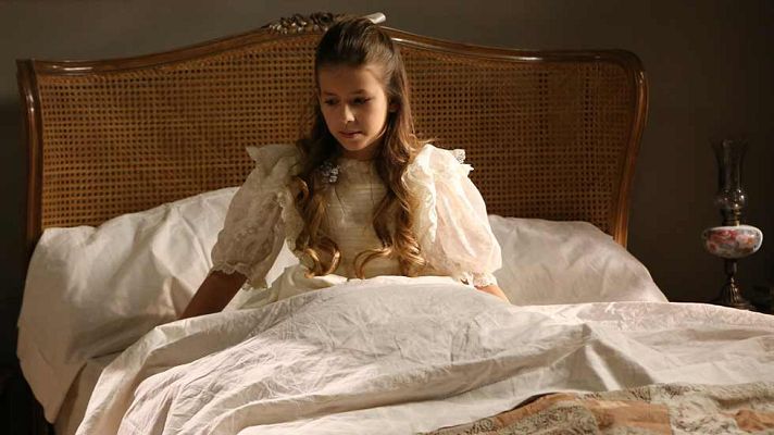 Acacias 38 - Carlota fallece envenenada por su madre