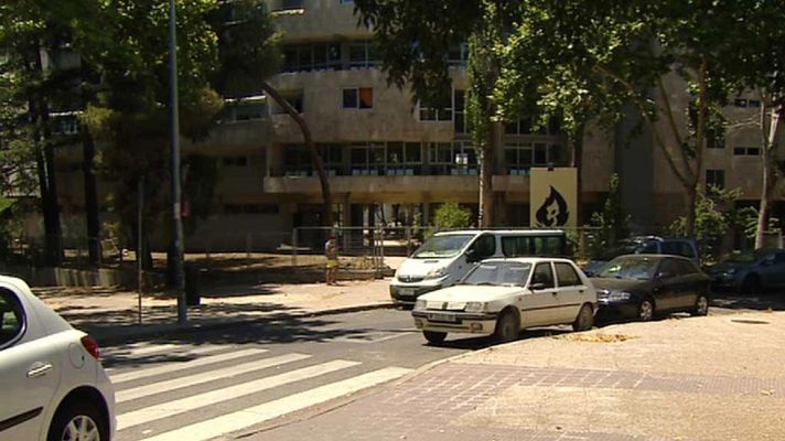 Telediario 1 - El colegio universitario San Juan Evangelista, 'okupado'