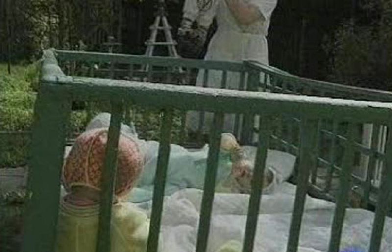 La Junta de Andalucía ha paralizado temporalmente las adopciones de niños rusos | Ver