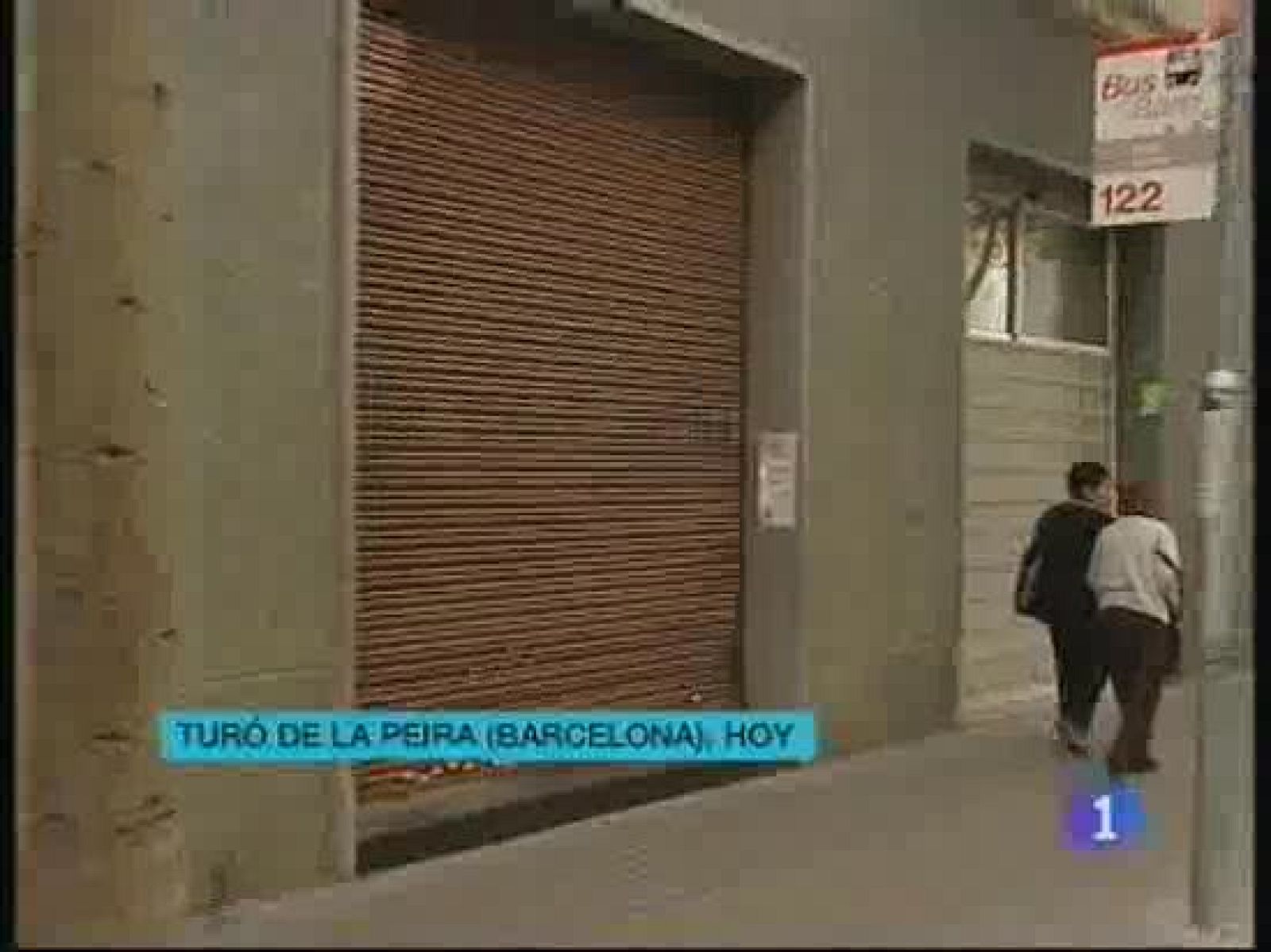 Un barrio de Barcelona transforma locales comerciales en viviendas | Ver