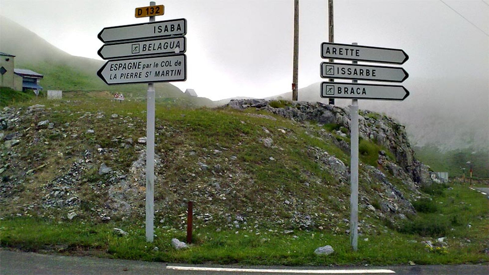 La alta montaña llegará este martes al Tour de Francia, al día siguiente de la primera jornada de reposo y con la inédita meta en la cima de La Pierre-Saint-Martin, de categoría especial.