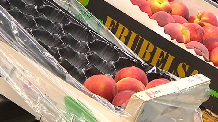 Telediario 1 - La venta de fruta se incrementa un 15% este año debido a las altas temperaturas
