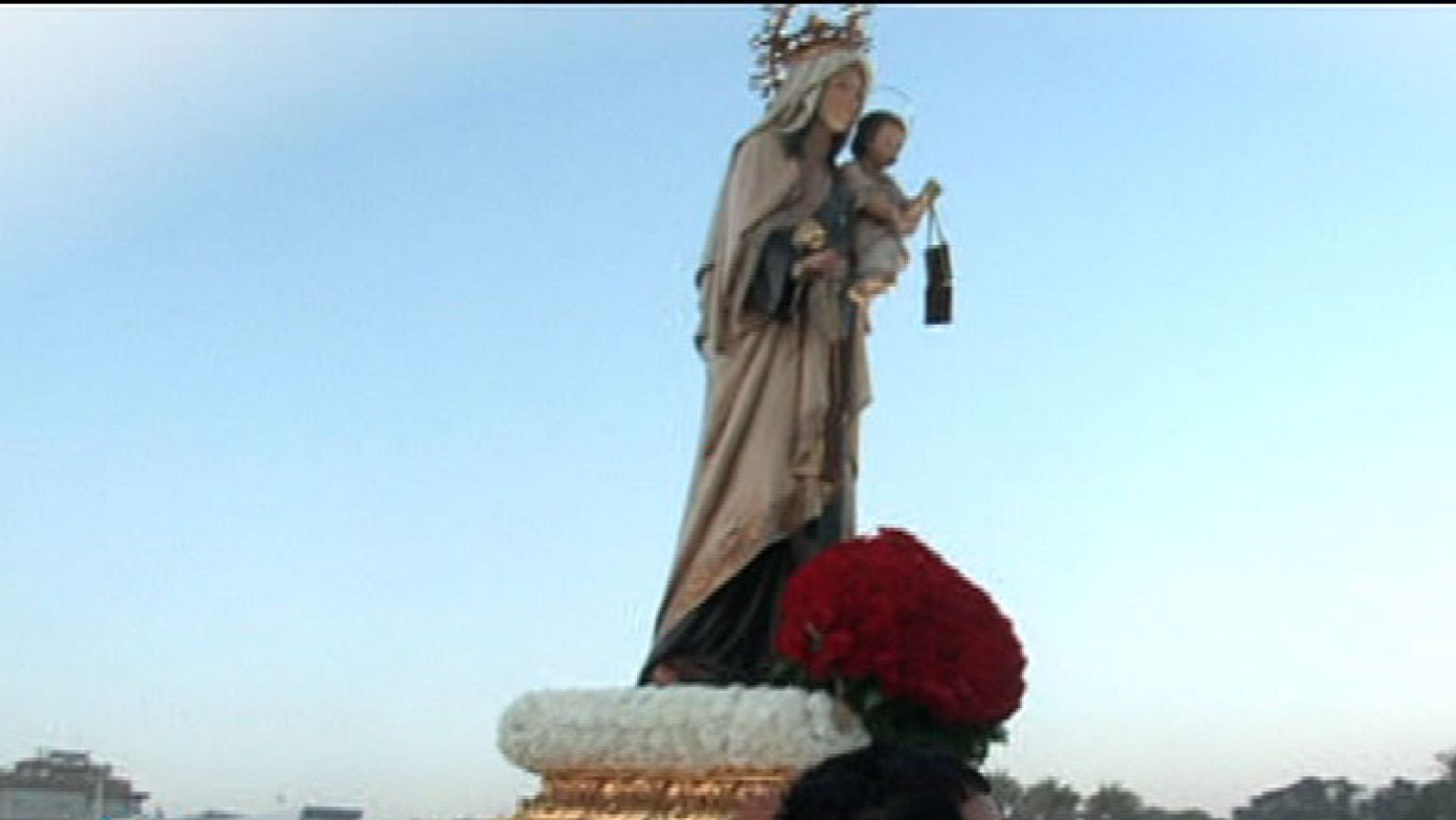 Los marineros celebran el día de la Virgen del Carmen