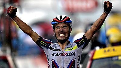 El ciclista espa�ol Joaquim Rodr�guez, del Katusha, se ha impuesto  en la duod�cima etapa del Tour de Francia, disputada este jueves  entre la localidad de Lannemezan y Plateau de Beille, puerto de  categor�a especial, sobre 195 kil�metros, mientras