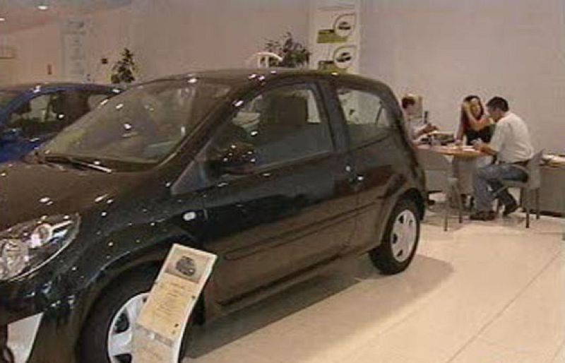Las financieras que den créditos para la compra de coches podrán acogerse también al fondo del Gobierno
