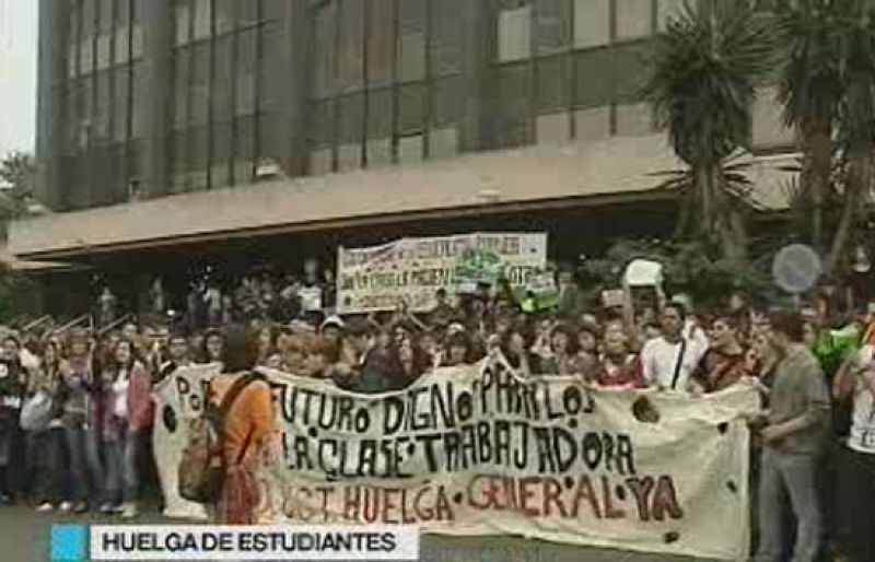 Jornada de huelga general hoy para alumnos de institutos y universidades, en 30 ciudades españolas | Ver
