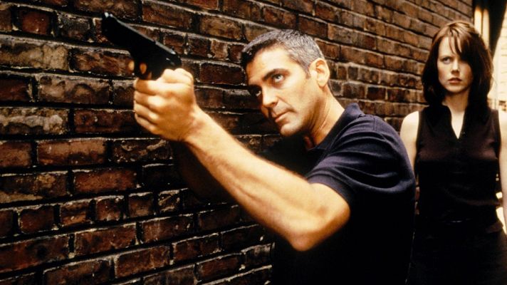 Cine internacional - 'El pacificador', esta noche a las 22:00 en La 1