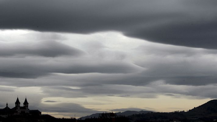 Telediario 1 - Muchas comunidades autónomas en alerta de lluvia