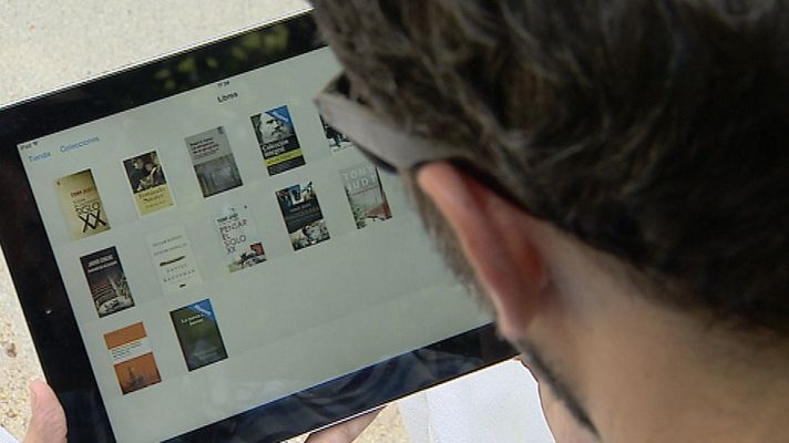 Telediario 1 - Los libros digitales se 'comen' a los de bolsillo