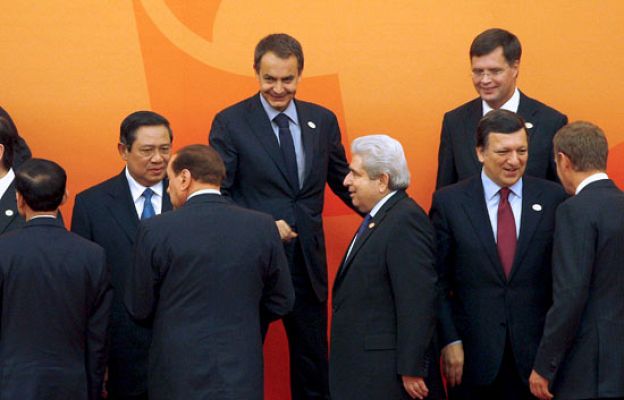 Telediario 1 - Telediario en 4' - 24/10/08