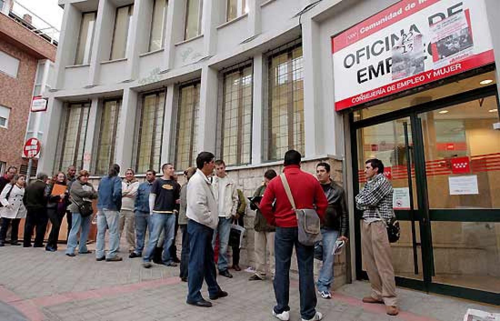 Inmigrantes y mayores de 45, los parados que lo tienen más difícil | Ver