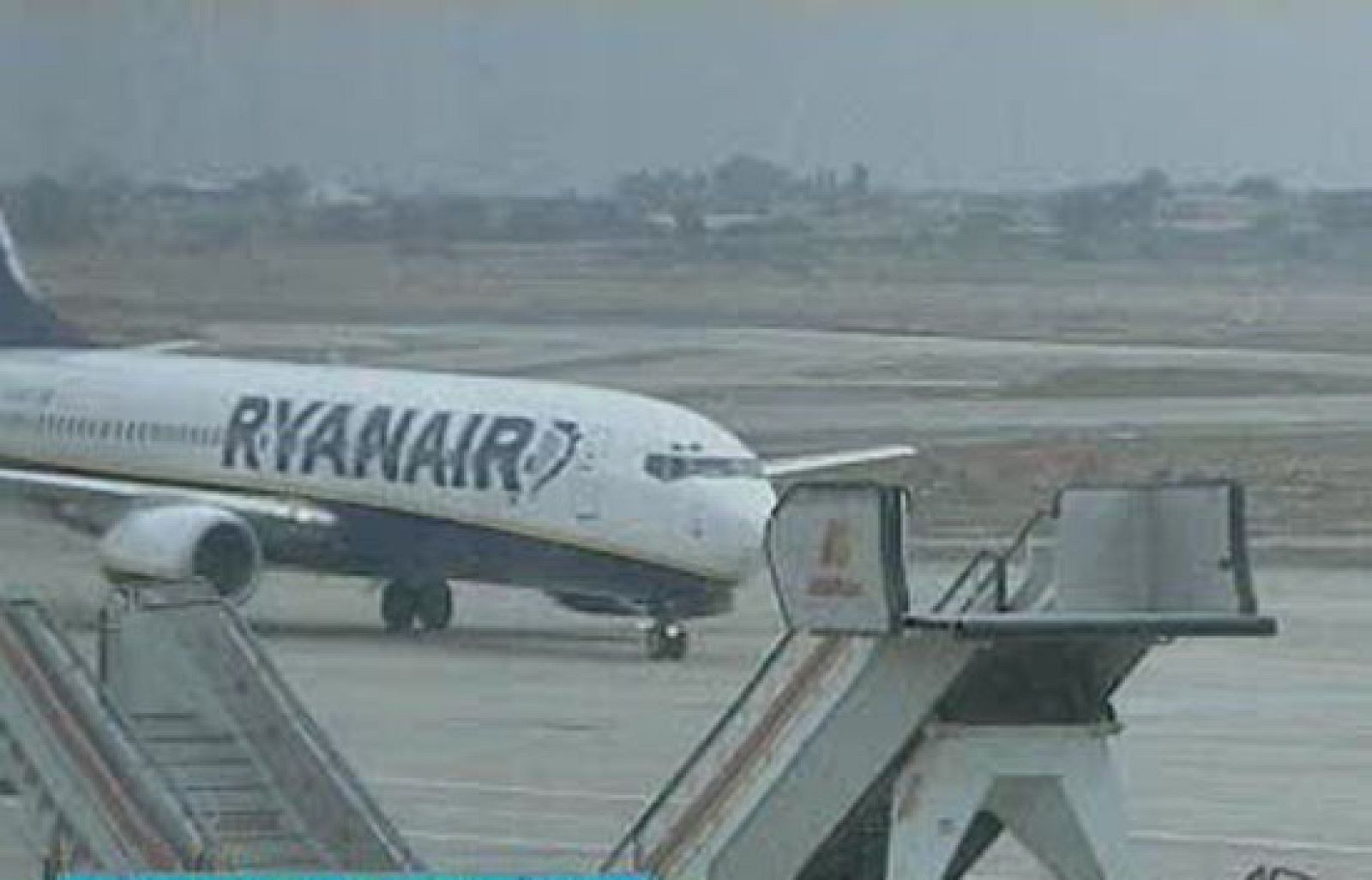 Ryanair cerrará el 4 de noviembre su base en el aeropuerto de Manises, en Valencia | Ver