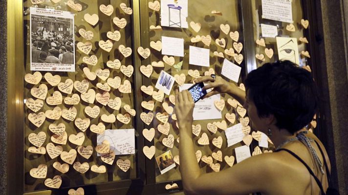 Telediario 1 - Primer día sin el mítico 'Café Comercial' de Madrid