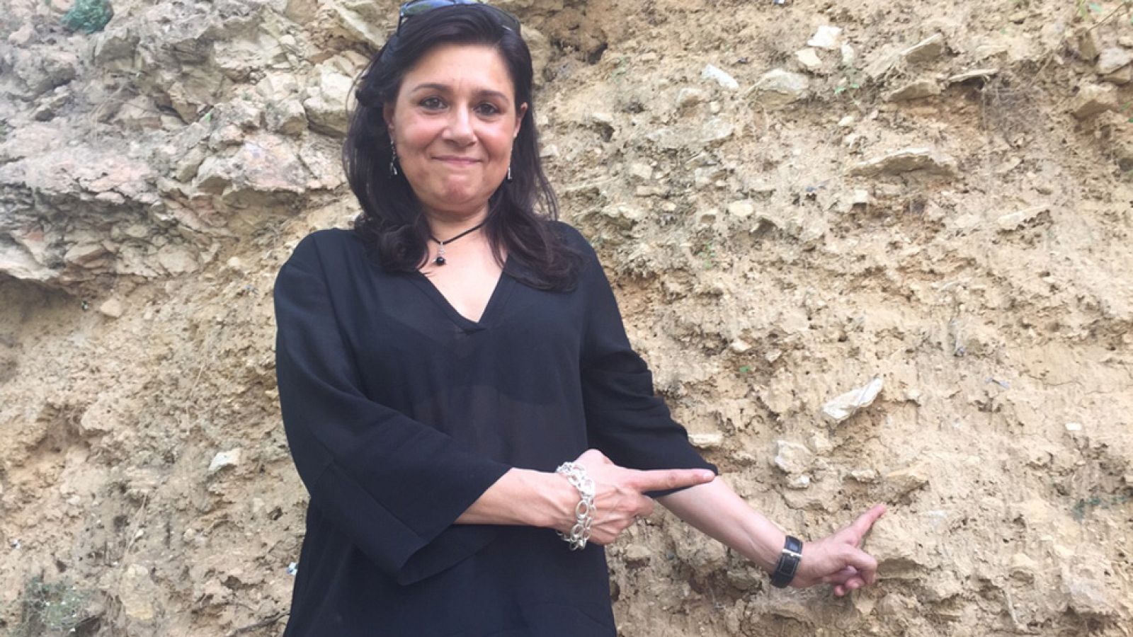 Lucía visita en Segovia su particular mar rocoso, un lugar de gran interés geológico.