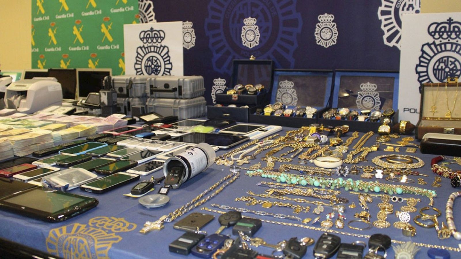 Detenidos los presuntos miembros de una banda organizada acusados de blanquear grandes cantidades de dinero del narcotráfico