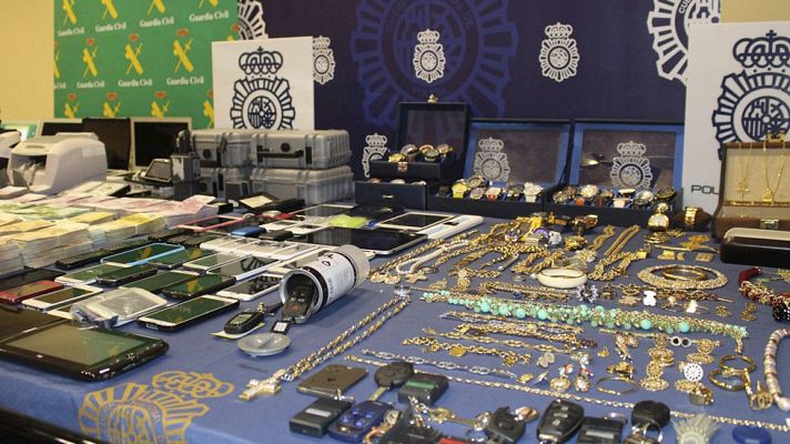 Telediario 1 - Una veintena de detenidos en Madrid por blanqueo