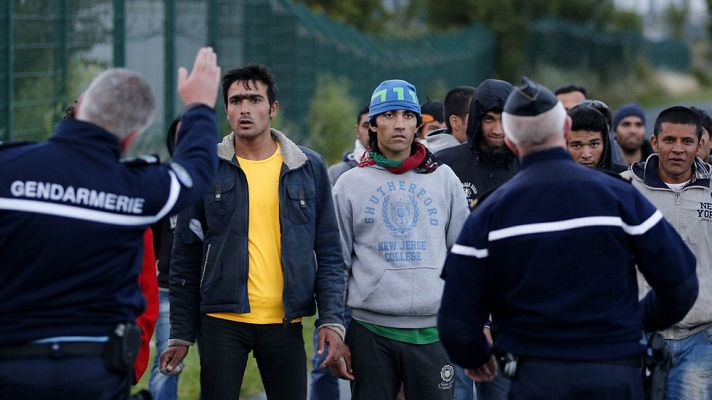 Telediario 1 - Francia refuerza el paso de Calais